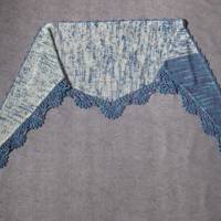 Dreieckstuch, Schaltuch aus handgefärbter Wolle mit Seide, gestrickt und gehäkelt, Schal, Stola Bild 4