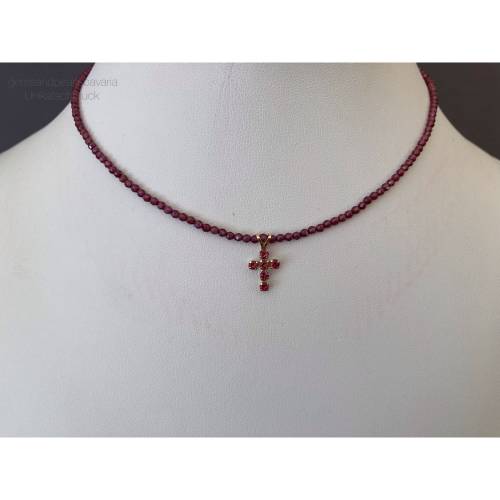 Rote Granatkette mit Granatkreuz 9 ct./375, facettierte rote Edelsteinkette, Geschenk Frauen, Handarbeit aus Bayern