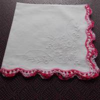 Taschentuch Baumwolle weiße mit Häkelspitze im Farbverlauf weiß-rosa-rot Handarbeit Vintage 1980er Jahren Bild 2