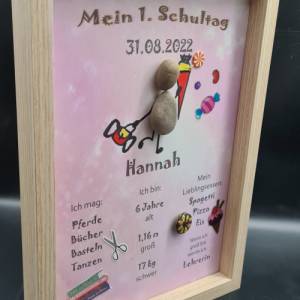 Liebevoll handgefertigtes Steinbild als Geschenk für das Schulkind (Mädchen) - Meilenstein - personalisiert - 3 Rahmenfa Bild 5
