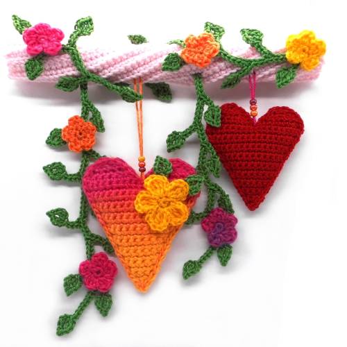 Häkel Hänge-Deko für Tür oder Wand - einfach aus Wollresten