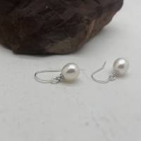 Elegante Perlen-Ohrhänger 9,2 mm, runde echte weiße Süßwasser-Perlen, Brautschmuck mit Silberohrhängern Bild 2