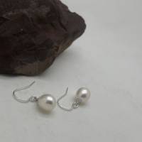 Elegante Perlen-Ohrhänger 9,2 mm, runde echte weiße Süßwasser-Perlen, Brautschmuck mit Silberohrhängern Bild 4