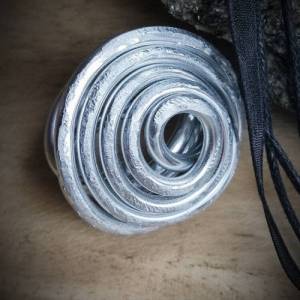 Drahtjuwel Set, Drahtschmuck, Aluminium silber Anhänger, Anhänger Spirale,keltischer Schmuck,silber,und 2 Ringe silber Bild 6
