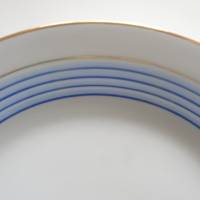 Geschmackvolle Kuchen/Servierplatte mit Handhaben aus Serie. Franz Bauer Kahla. Durchmesser: 26 cm Bild 4