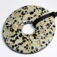Dalmatinerstein (Donut) | Halskette mit Band --- Stein-Größe: 44 mm Bild 4