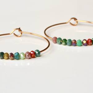 Creolen rosegold Perlen Edelstahl ein handgefertigtes Ohrringpaar mit Perlen als minimalistisches Geschenk für Sie Bild 4