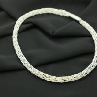 zarte anschmiegsame Silberkette, Schlangenkette gestrickt aus Silberdraht Bild 7