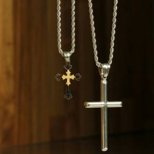 Edelstahl Kreuz Kette in verschiedenen Varianten als stylisches Geschenk für ihn oder sie als moderner unisex Schmuck Bild 7