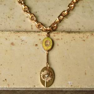 Kette Pusteblume Lagenlook mit Gliederkette vergoldet und Vintage Stein in oliv Bild 6