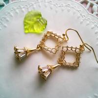 goldene Ohrringe, Edelstahl Ohrhänger, Blume, Geschenk für Sie Bild 3