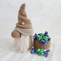 Handgefertigte Ostern Zwerge aus Jute mit Innenfach für Geschenke Bild 4