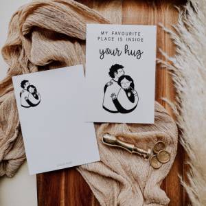 Postkarte Liebe Umarmung Paar Postkarte Hug - Geschenk Pärchen Liebe - Postkarte Hochzeitstag - Geschenk Jahrestag Bild 5