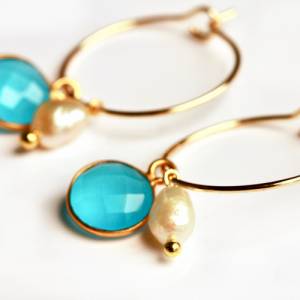 Creole Chalzedon Süßwasserperle vergoldet als edle Perlen Ohrringe das perfekte Geschenk für sie als Brautschmuck Bild 1