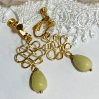 Ohrclips Jade hellgrün als Tropfen handgemacht celtic knot Ohrschraube goldfarben Bild 1