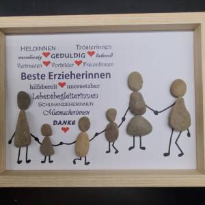 Liebevoll handgefertigtes Steinbild als Geschenk zum Abschied vom Kindergarten für die Erzieherinnen Bild 1