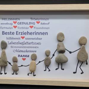 Liebevoll handgefertigtes Steinbild als Geschenk zum Abschied vom Kindergarten für die Erzieherinnen Bild 3