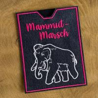 Mammut-Marsch - bestickte Hülle aus wasserabweisendem Outdoorstoff bestickt mit einem Mammut - Trophäenbuch Bild 5