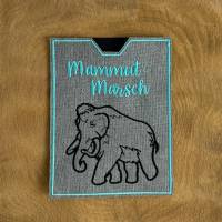 Mammut-Marsch - bestickte Hülle aus wasserabweisendem Outdoorstoff bestickt mit einem Mammut - Trophäenbuch Bild 8