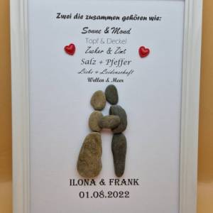 Liebevoll handgefertigtes Steinbild als Geschenk zur Hochzeit - personalisierbar - Hochzeitsgeschenk Bild 1