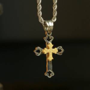 Edelstahl Kreuz Kette in zwei verschiedenen Varianten als stylisches Geschenk für ihn oder sie Bild 4