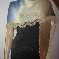 Dreieckstuch, Schaltuch aus handgefärbter Wolle mit langem einzigartigem Farbverlauf, gestrickt und gehäkelt, Schal Bild 3