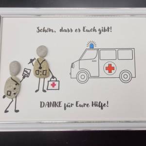 Liebevoll handgefertigtes Steinbild als Geschenk für Sanitäter, Rettungsassistenten,  Notarzt, das Krankenhaus Bild 3