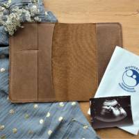Mutterpasshülle aus Leder, Regenbogen, Mutterpassumschlag, Geschenk für Schwangere, Mutterpasshülle Leder, Bild 3