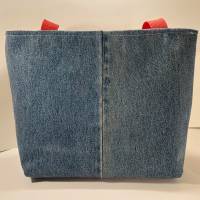 Jeans-Tasche Rockabilly Shopper blau rote Knöpfe rotes Futter weiß gepunktet nachhaltig Bild 3
