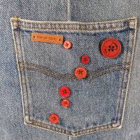 Jeans-Tasche Rockabilly Shopper blau rote Knöpfe rotes Futter weiß gepunktet nachhaltig Bild 4