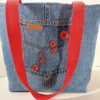 Jeans-Tasche kleine Rockabilly-Schwester  Shopper blau rote Knöpfe rotes Futter weiß gepunktet nachhaltig Bild 1