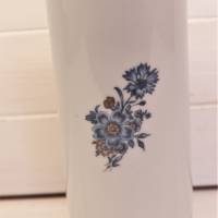 Vintage lange Vase Blumenvase Blumenmuster Weiß Blau Bechervase Stabvase Bild 4