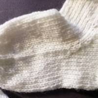 Baby Socken handgestrickt, Söckchen, Wollsocken Baby, Größe 18/19 Bild 3