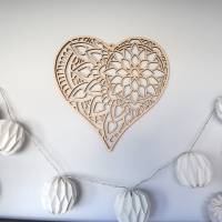 Wanddeko Herz mit Ornamenten aus Holz | Boho Mandala Herz | Landhaus | Holzherz für Kinderzimmer | Wohnzimmer | Terrasse Bild 1