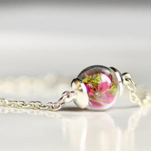 Armband echte Blüten mit Moos in Glaskugel / Geschenk für sie / Blüten Schmuck / handgemachtes Geschenk Bild 1