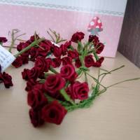70 Rosenblüten Diorrosen in Bordeaux - weinrot  ca.13 mm Rosen für die Tischdeko oder Geschenke Bild 1