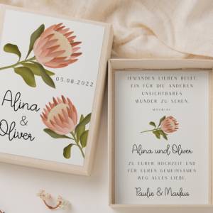 Geschenkschachtel Hochzeit Protea Pflanze - Geldgeschenk Hochzeit Boho Pflanze - Geldgeschenk Brautpaar - personalisiert Bild 1