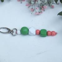 Schlüsselanhänger Taschenanhänger Holzperlen weiß grün lachs farbig Bild 3