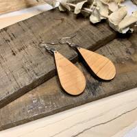 Holz Ohrringe aus Eiche mit Edelstahl Tropfenform Bild 1