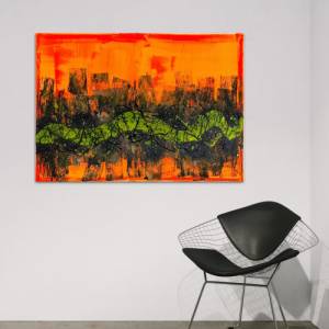 Abstraktes “Neon River” Gemälde - 50x70cm - Schwarz, Neon Gelb, Weiß, Gold, Silber auf Lebhafter Neon Orange Leinwand Bild 2
