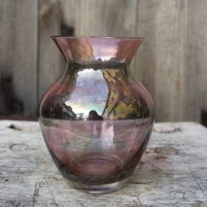 kleine filigrane  Vase Herzvase lila grau gestreiftes Glas Rauchglas mundgeblasen 70er Jahre Vintage Bild 3
