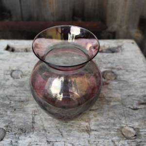 kleine filigrane  Vase Herzvase lila grau gestreiftes Glas Rauchglas mundgeblasen 70er Jahre Vintage Bild 4