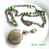 Bettelkette lang grün bronzefarben mit Medaillon Uhr Anhänger Uhren Kette Perlenkette Perlen Uhrenkette Bild 8