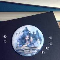 Ein wunderschöner bookish Button / Badge / Anstecker 58mm Durchmesser Lesezeit Bild 2