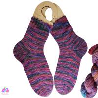 Socken, Größe 40/41, handgestrickt, aus handgefärbter Bambus-Sockenwolle,bunt Bild 1