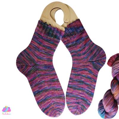 Socken, Größe 40/41, handgestrickt, aus handgefärbter Bambus-Sockenwolle,bunt
