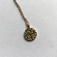 „Demi-Lune“ weiß/gold - Goldfarbene Edelstahl-Halskette 60 cm mit weiß-emailliertem Mond-Anhänger Bild 6