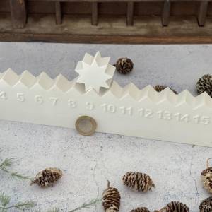 weiße Adventsleiste mit Stern aus Keramikgießmasse, Immerwährender Adventskalender Bild 7