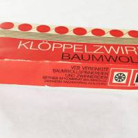 Vintage DDR KLÖPPELGARN VEB Baumwollzwirnereien Glauchau 1960er Jahre naturweiß, 4 Knäuel mit Pappschachtel Bild 2