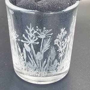 Windlicht, Glas mit Gravur, graviertes Glas, Handarbeit, handgemacht, mit gebrannten Holzbrett, Teelichthalter,Dekoratio Bild 8